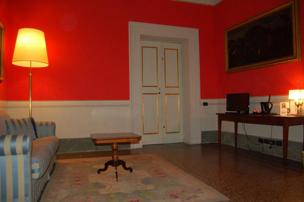 Palazzo Tucci Residenza D'Epoca Bed & Breakfast Lucca Phòng bức ảnh