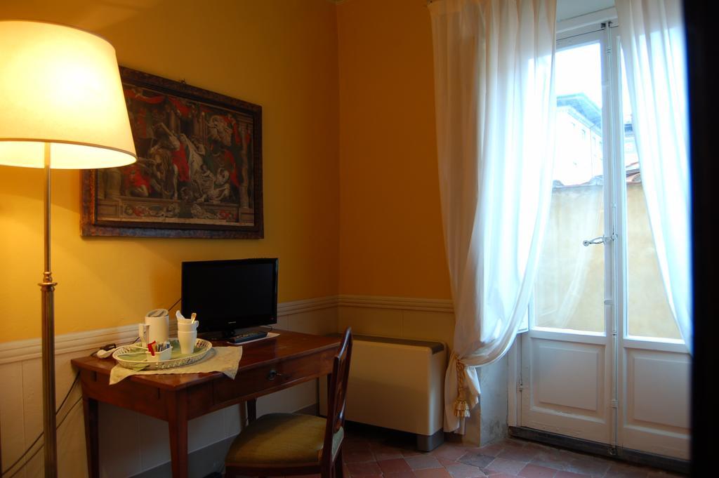 Palazzo Tucci Residenza D'Epoca Bed & Breakfast Lucca Phòng bức ảnh