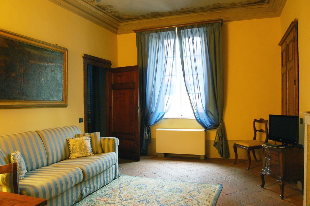 Palazzo Tucci Residenza D'Epoca Bed & Breakfast Lucca Ngoại thất bức ảnh