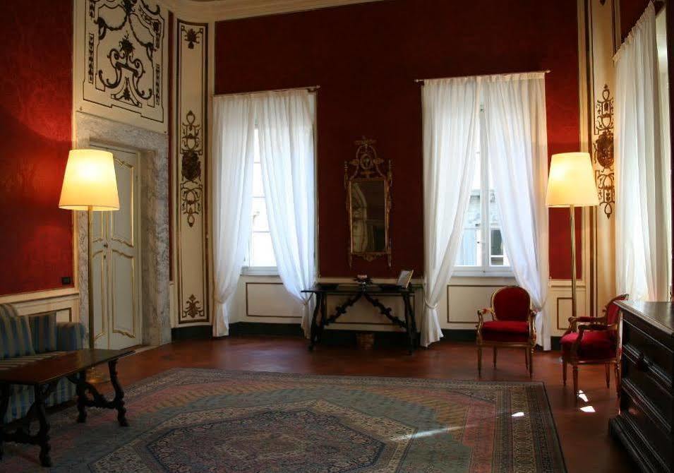 Palazzo Tucci Residenza D'Epoca Bed & Breakfast Lucca Ngoại thất bức ảnh