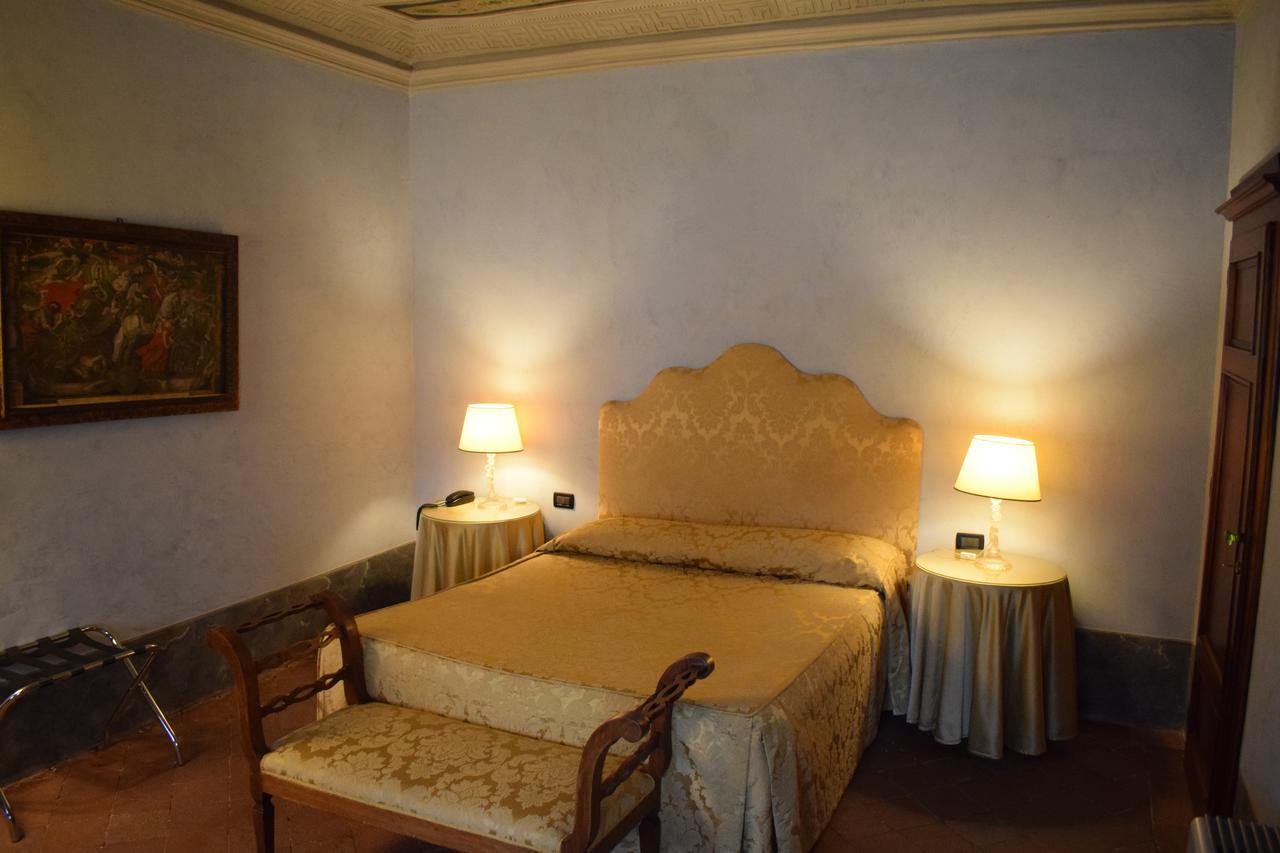 Palazzo Tucci Residenza D'Epoca Bed & Breakfast Lucca Ngoại thất bức ảnh
